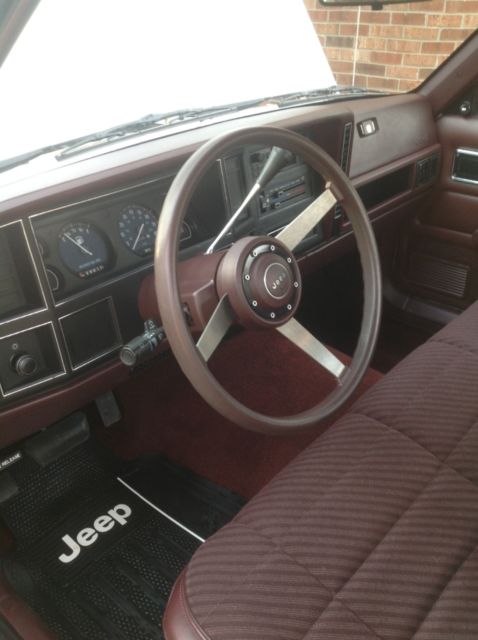 1990 jeep comanche pioneer