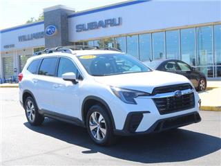 2024 Subaru Ascent premium 8-passenger