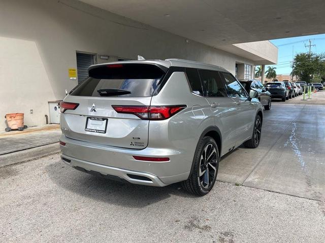 2022 mitsubishi outlander sel