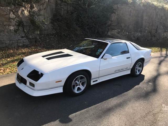 iroc 5.7 all original 36k miles t-tops nice survivor free shipping!