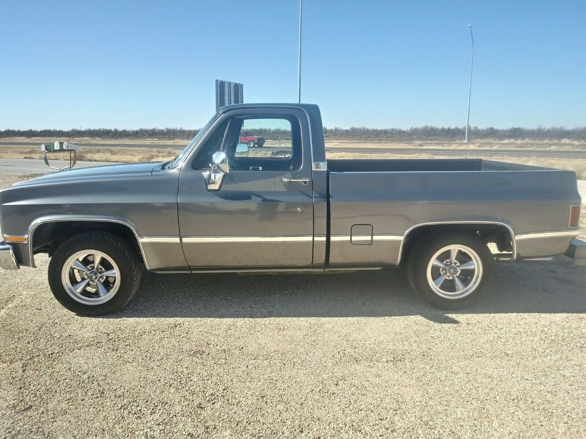 1987 chevrolet r10 silverado 5.7l , short bed, super nice, clean truck!