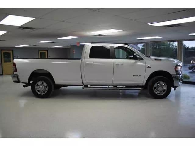 2022 ram 2500 crew cab big horn pickup 4d 8 ft in cleveland, ohio