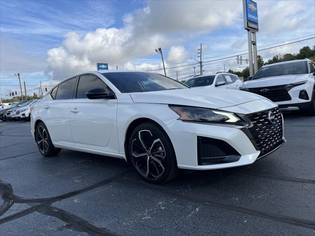 2023 nissan altima sr fwd