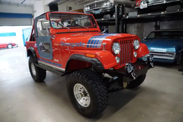 33499 miles 304 v8 manualsuv