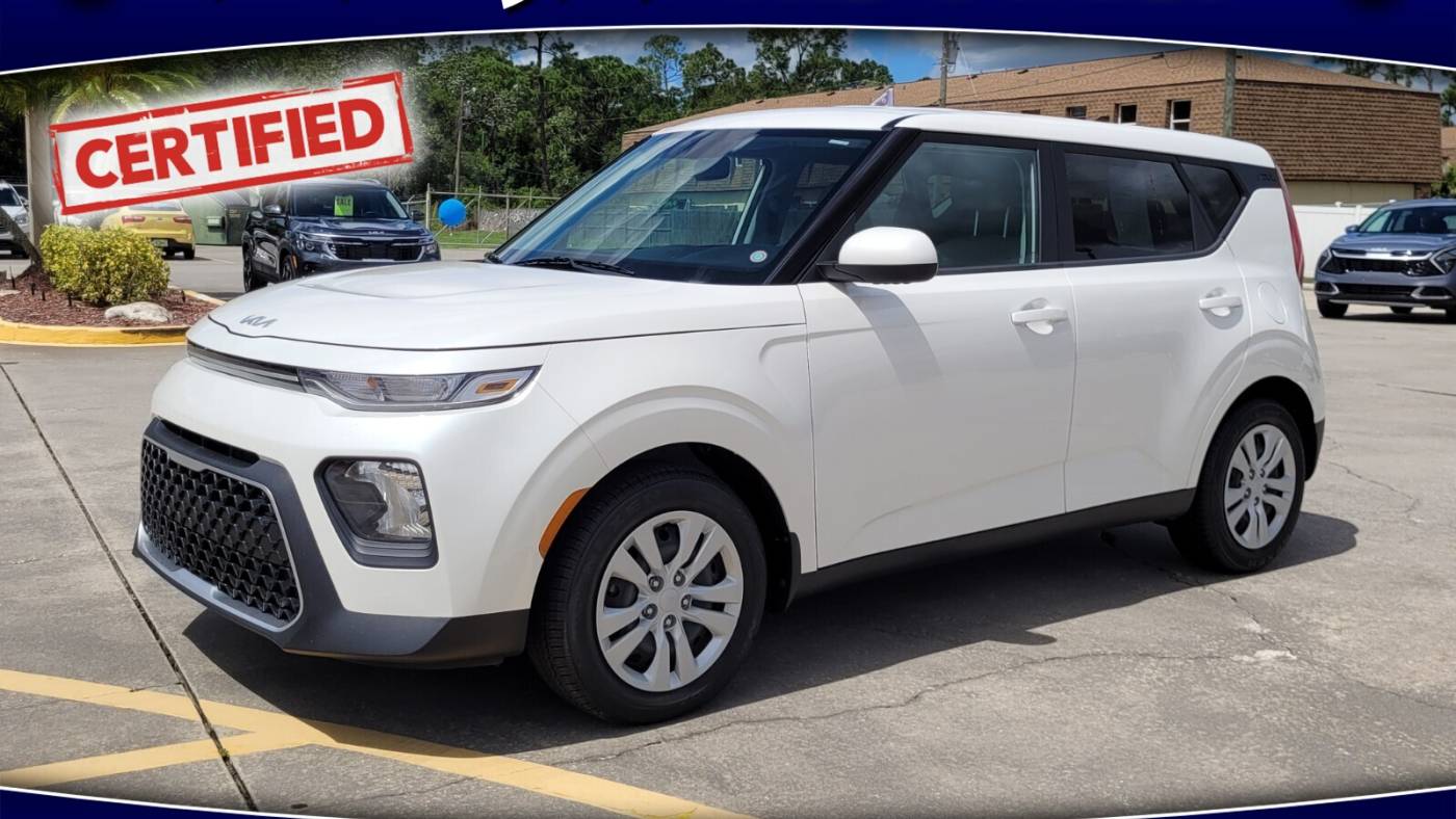 2022 kia soul lx