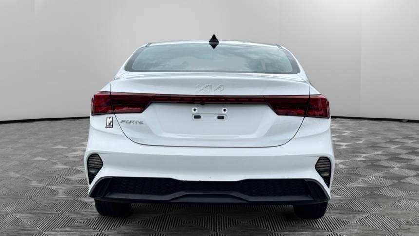 2022 kia forte lxs
