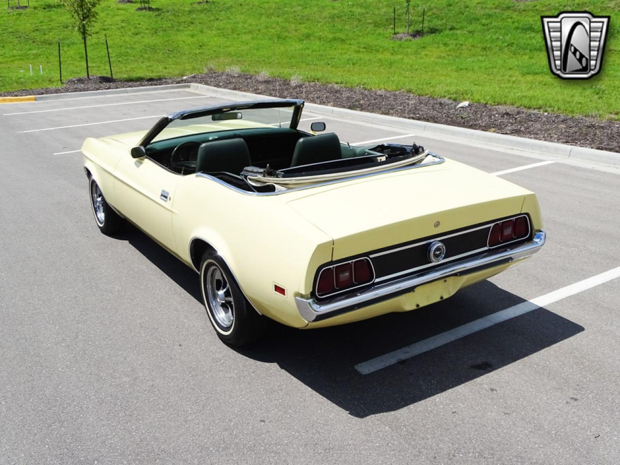 1972 ford mustang