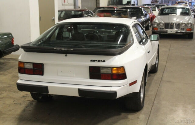 1983 porsche 944 sunroof coupe no reserve!