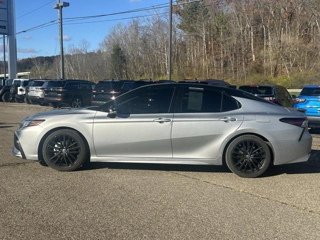 2022 toyota camry xse