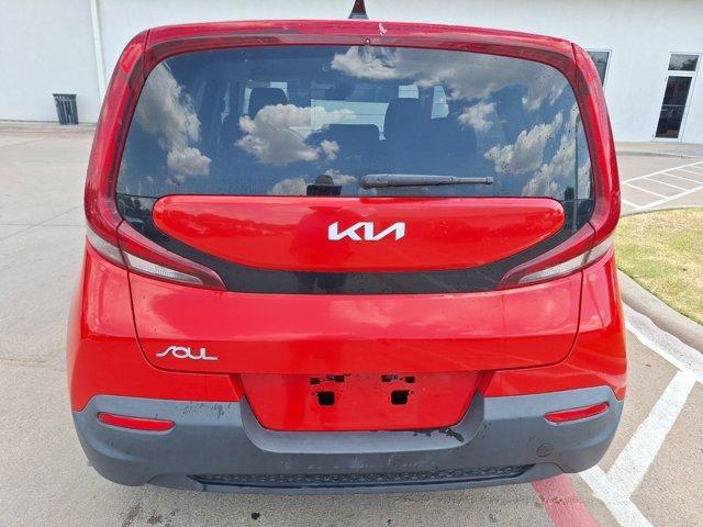 2022 kia soul lx