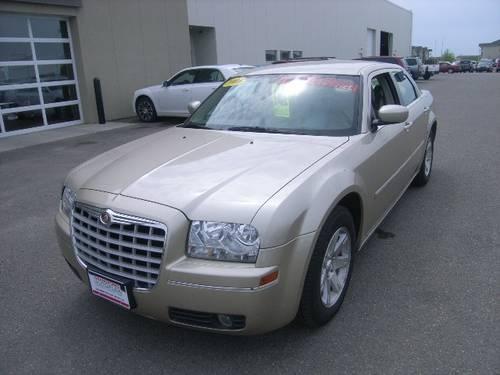 2006 chrysler 300 4dr rear-wheel drive sedan touring touring for sale in grand forks, north dakota
