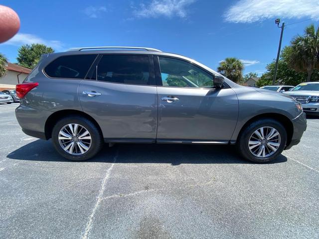 2020 nissan pathfinder sl
