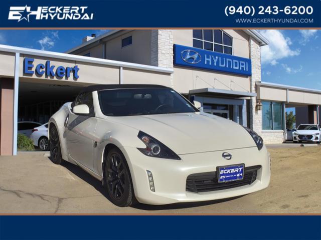 2018 nissan 370z touring