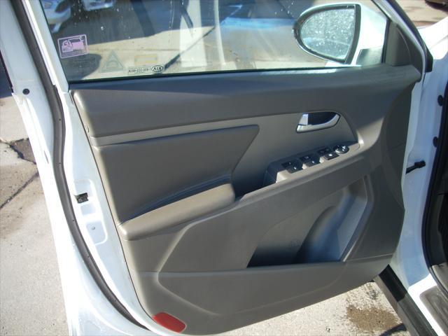 2012 kia sportage lx