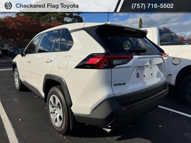 2024 toyota rav4 le