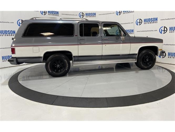 1990 gmc suburban in greensboro, north carolina