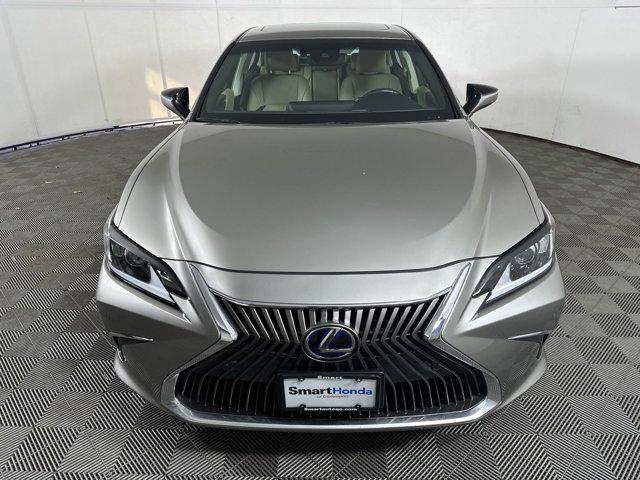 2020 lexus es 300h base