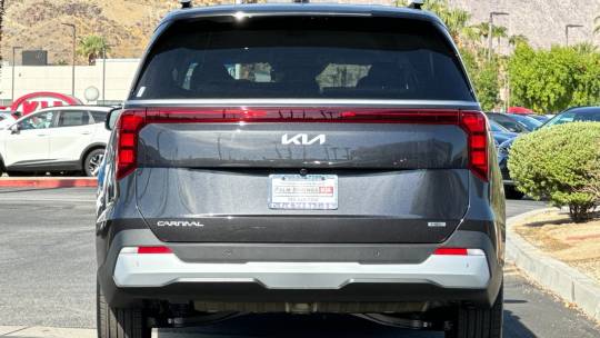 2025 Kia Carnival