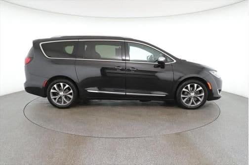 2020 chrysler pacifica limited in tinton falls, new jersey
