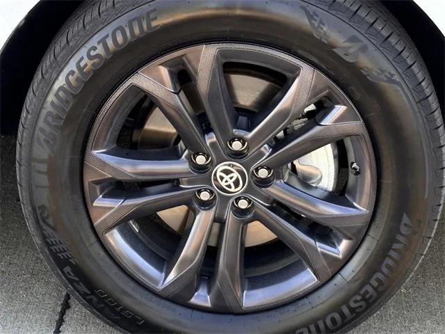 2024 toyota sienna xse 7 passenger