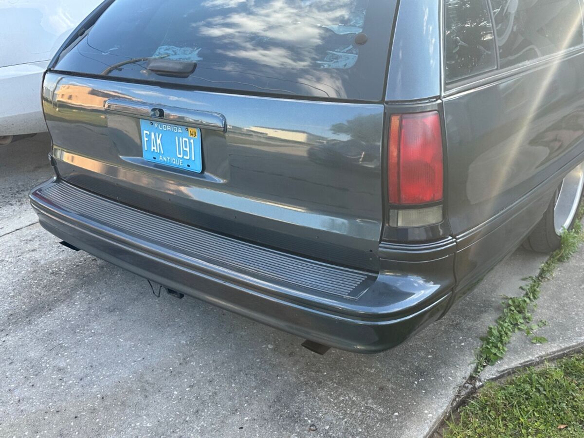 1991 oldsmobile custom cruiser 1 of a kind 4 seater dggm air bags 18s dark green