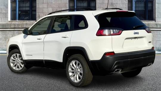 2022 jeep cherokee latitude lux