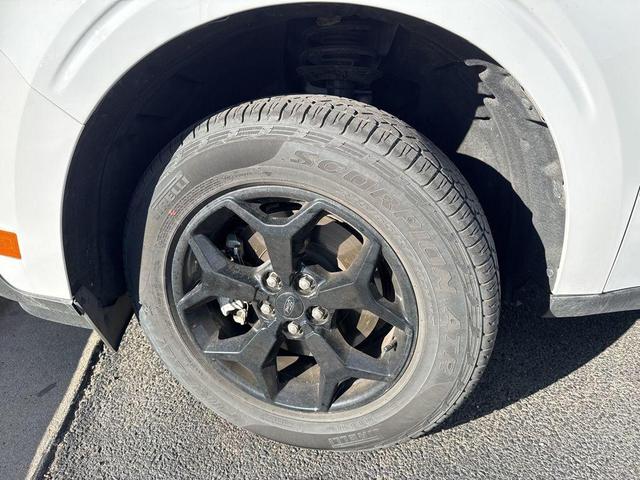 2023 ford maverick xlt