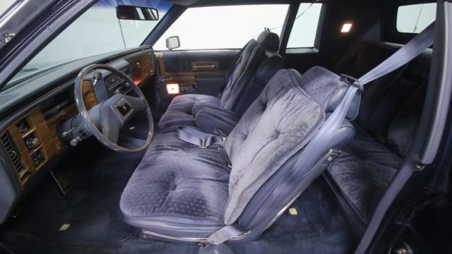 1983 cadillac coupe deville de elegance hardtop 4.1 liter v8 automatic classic v