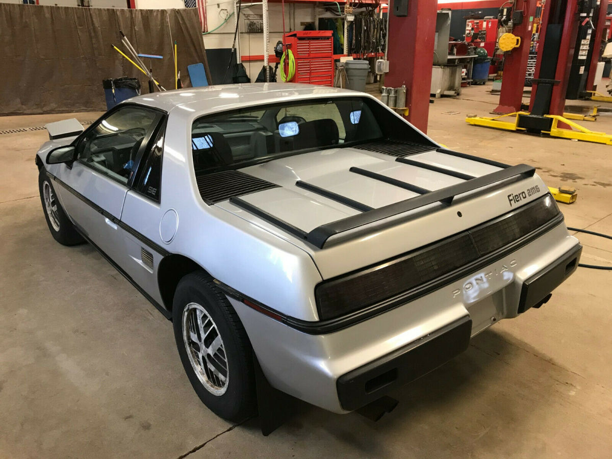 1985 pontiac fiero t1292066