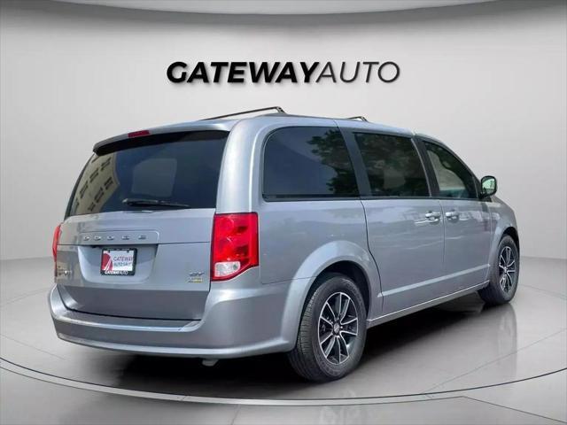 2018 dodge grand caravan gt