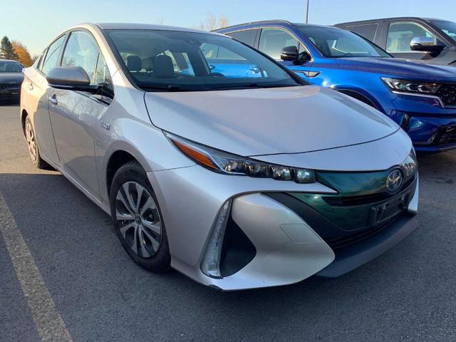 2020 toyota prius prime le