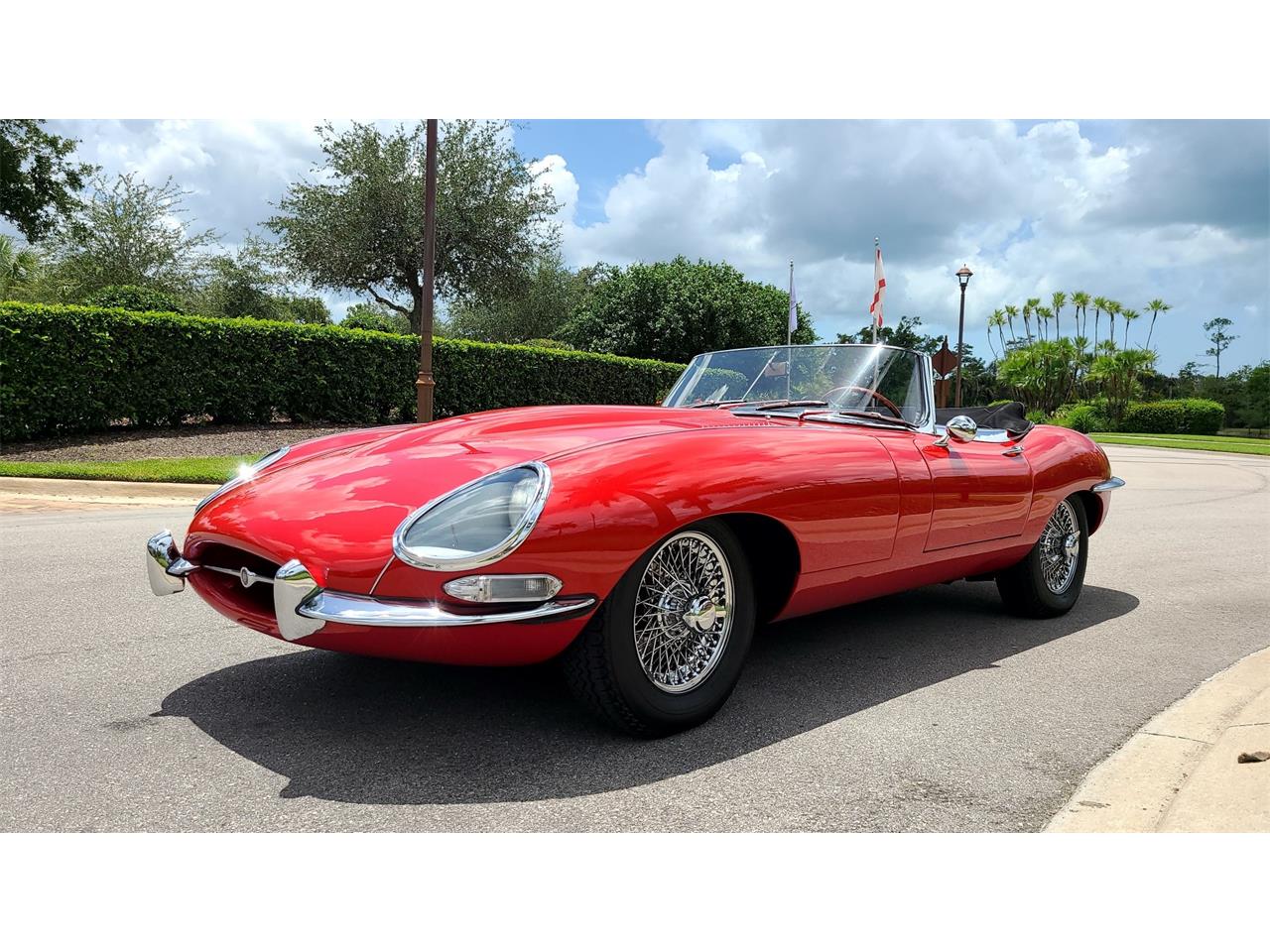 jaguar e-type