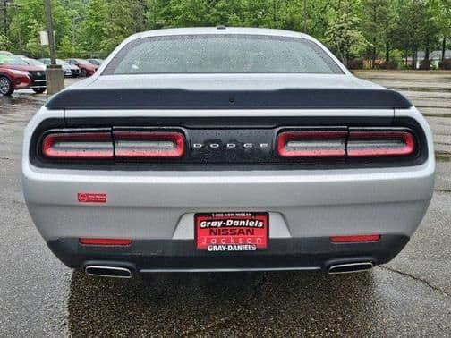 2022 dodge challenger sxt in jackson, mississippi