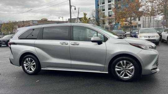 2023 Toyota Sienna