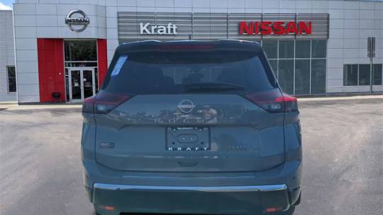 2024 Nissan Rogue platinum