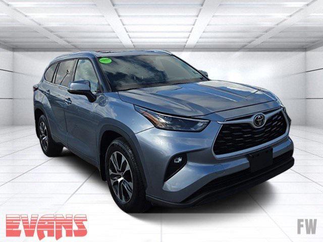 2022 toyota highlander xle