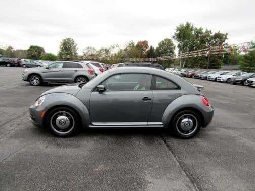 2016 volkswagen beetle in elk grove village, illinois