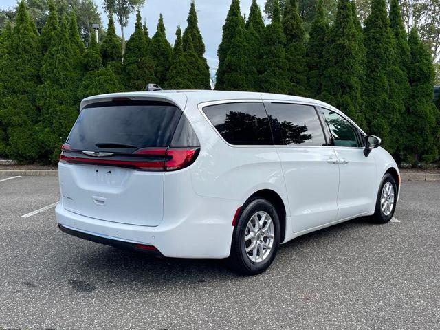 2023 chrysler pacifica touring-l