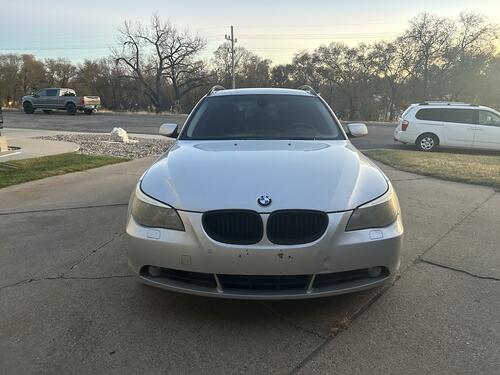 2007 bmw 530xi wagon. clean title, have owned this car 2 winters now, used as wint