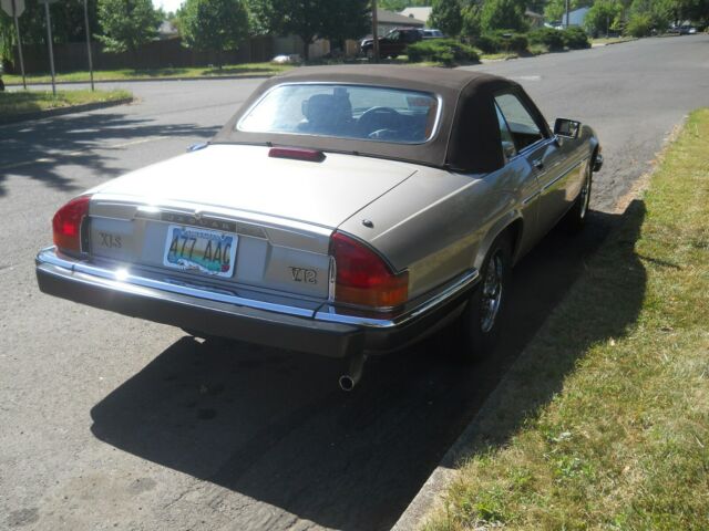 jaguar xjs v12 convertible. 75,559 orig miles