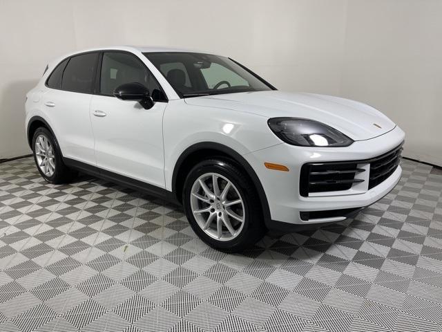 2024 porsche cayenne base