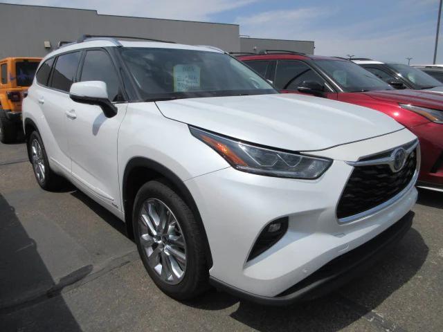 2022 toyota highlander hybrid limited