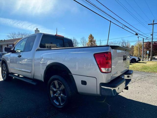 2015 nissan titan sv