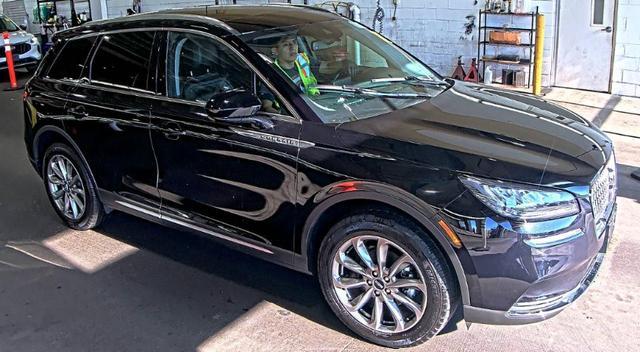 2022 lincoln corsair standard