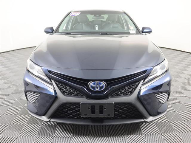 2018 toyota camry hybrid se