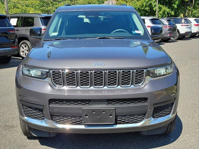 2023 jeep grand cherokee l laredo 4x4