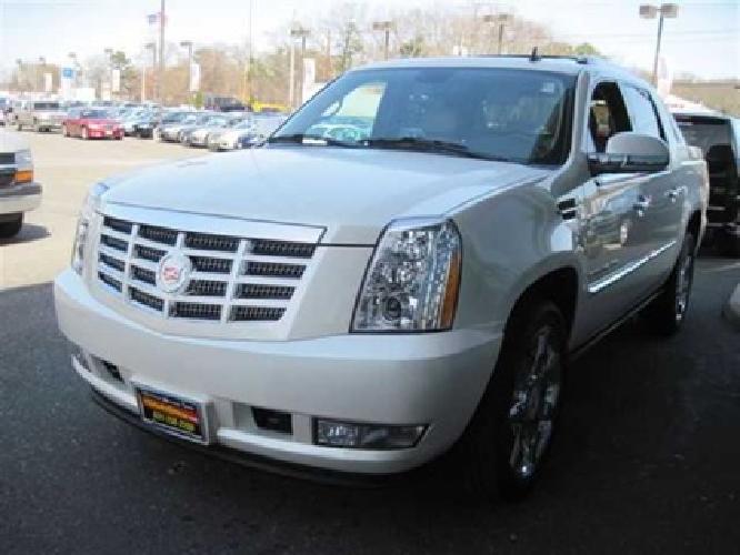 used 2010 cadillac escalade ext awd 4dr premium truck, 13,663 miles in saint james, ny