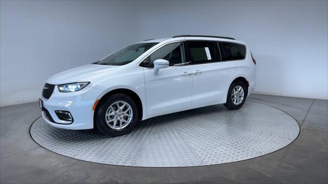 2022 chrysler pacifica touring l