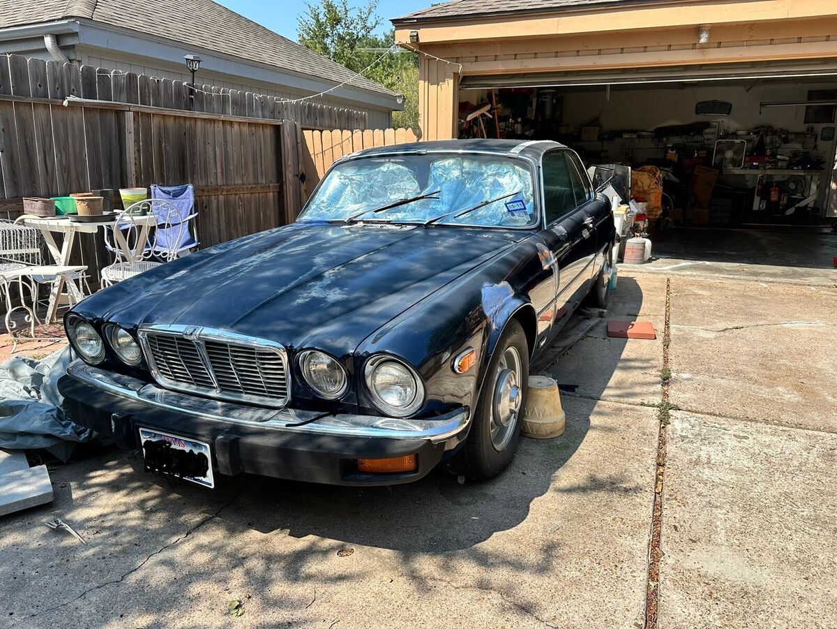 1975 jaguar xj6 coupe blue rwd automatic c