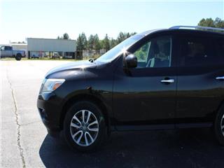 2016 Nissan Pathfinder s
